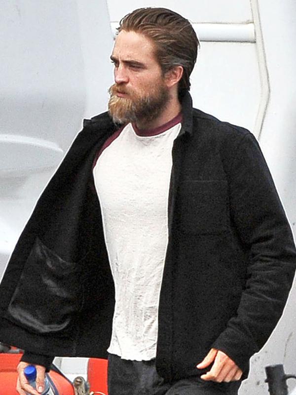 Robert Pattinson terlihat semakin gemuk hingga membuatnya takut bertemu dengan paparazzi. (foto: eonline)