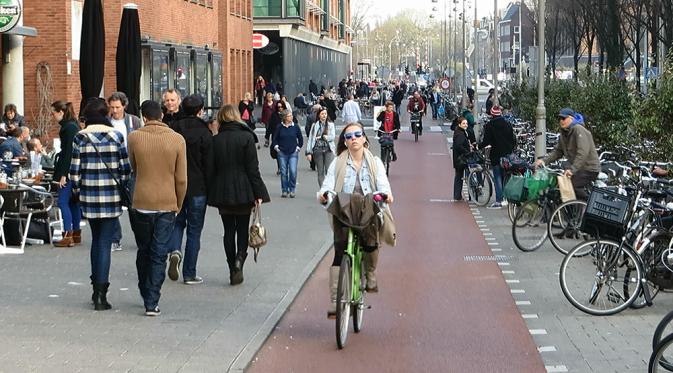 Setelah Tahu 5 Tips Ini, Kamu Boleh 'Backpacking' ke Amsterdam. | via: bicycledutch.wordpress.com