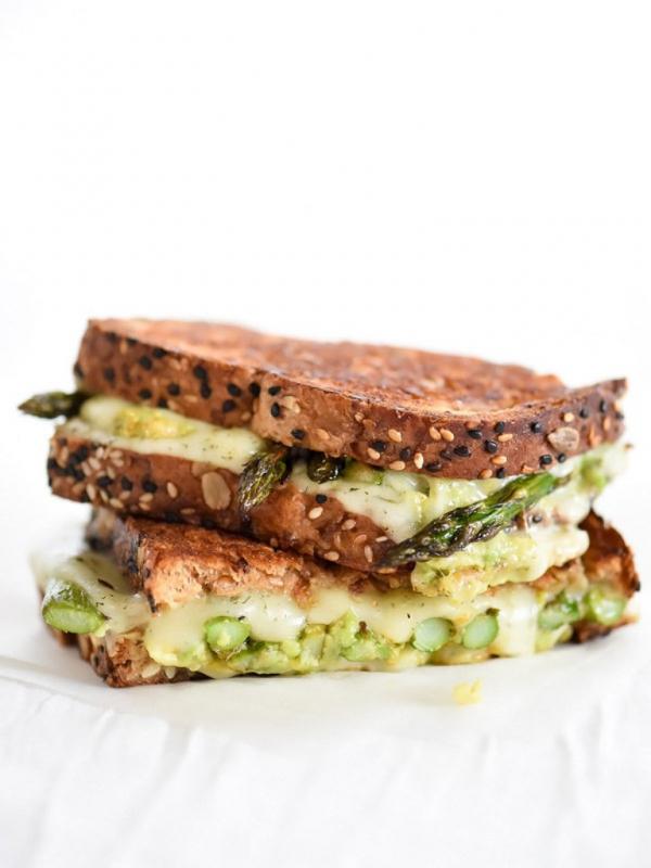 Spicy smashed avocado, asparagus, and dill havarti grilled cheese miracle sandwich. (Via: foodlecrush.com)