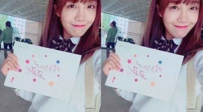 Jung Eunji atau yang lebih dikenal dengan Eunji A Pink mengucapkan `Selamat Chuseok` kepada penggemar melalui akun media sosial miliknya.