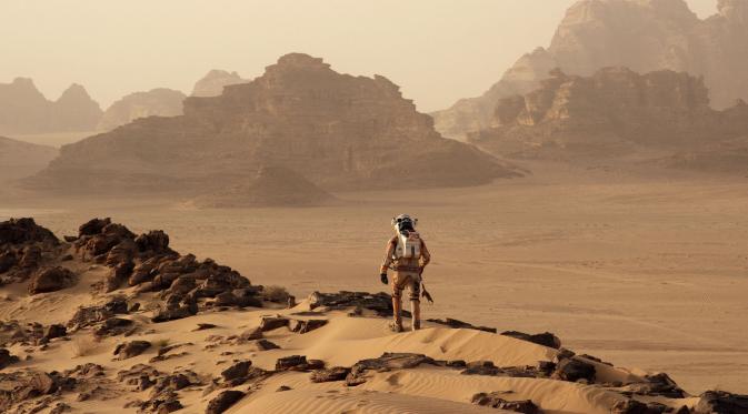Film The Martian. (newsweek.com)