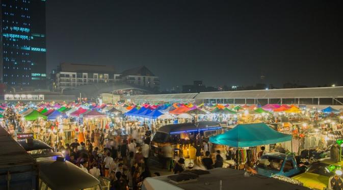 Rod Fai Market 2. | via: sg.asia-city.com