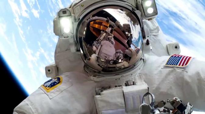 Astronot NASA Mike Hopkins | via: i.ytimg.com