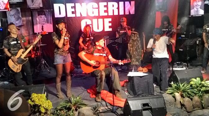 Budi Djarot saat tampil di Warung Apresiasi, Bulungan, Jakarta. [Foto: Ferry Noviandi/Liputan6.com]