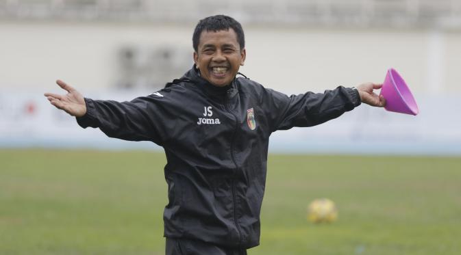 Mitra Kukar meraih kemenangan tipis 1-0 atas Persib Bandung di Stadion Aji Imbut, Minggu (4/10/2015).