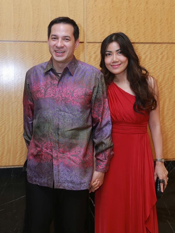 Ari Wibowo dan istri, Inge Anugrah. (Galih W. Satria/bintang.com)