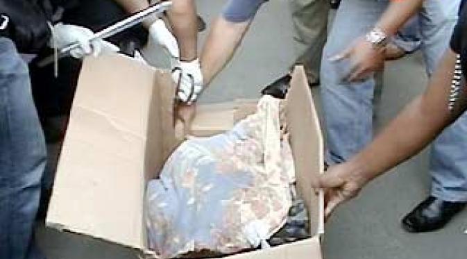 Foto-foto miris kasus mayat bocah dalam kardus | Via: liputan6.com