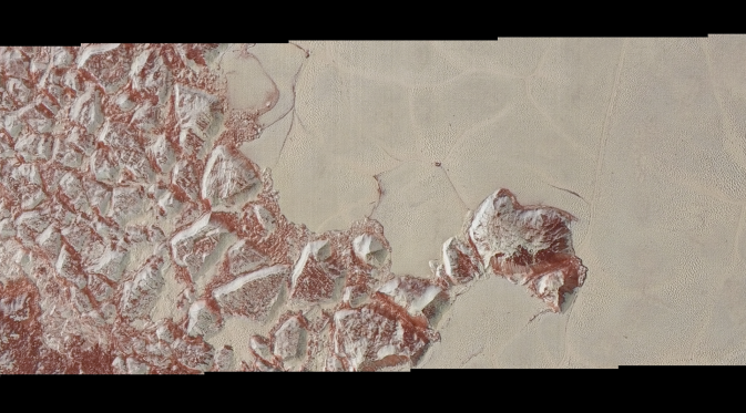 NASA: Planet Pluto Ini Hidup. Gambaran kumpulan yang dipercayai gunung di Pluto (NASA/Guardian)