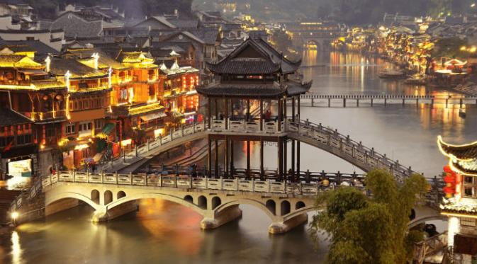 Fenghuang, Cina. | via: orbitz.com