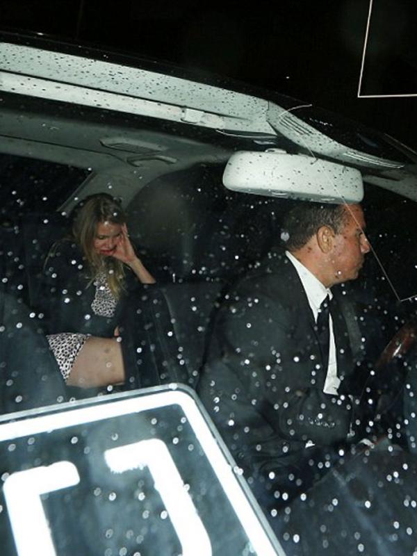 Cameron Diaz (via dailymail.co.uk)