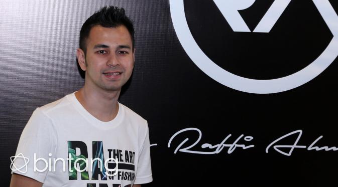 Foto peluncuran RA Jeans Raffi Ahmad dan Nagita Slavina (Yunan Laziale/bintang.com)