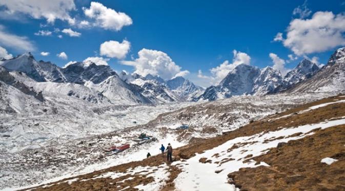 Kala Pattar, Nepal. | via: Shutterstock