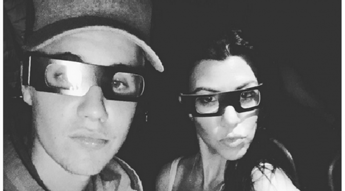 Justin Bieber & Kourtney Kardashian di Halloween Horror Night