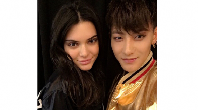 Tao pamer keakraban dengan Kendall Jenner di `Shanghai Fashion Week` [foto: Instagram/hztttao]