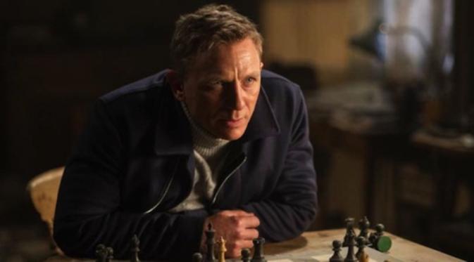 Daniel Craig di film Spectre. foto: Cinema Blend