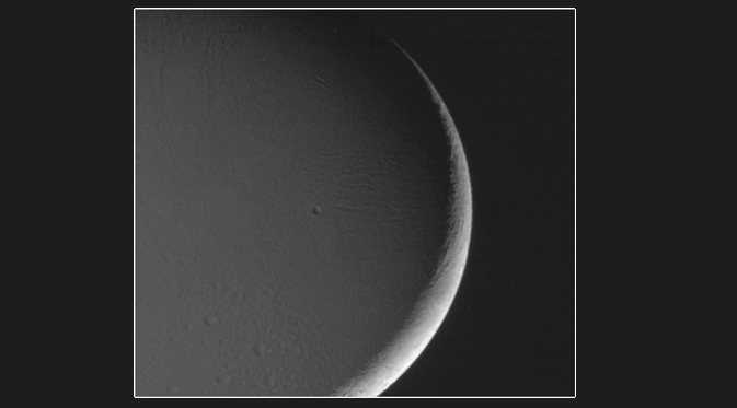 Encelandus dari Spacecraft Cassini (Mirror)