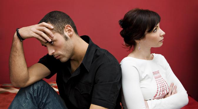 4 Alasan Kenapa Setiap Pasangan Suka Berdebat | via: outofsightinmind.files.wordpress.com