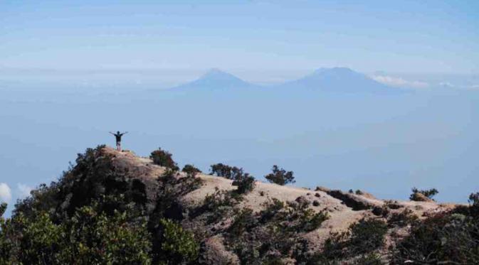 Gunung Lawu, gunung paling angker se-Indonesia | Via: kaskus.co.id
