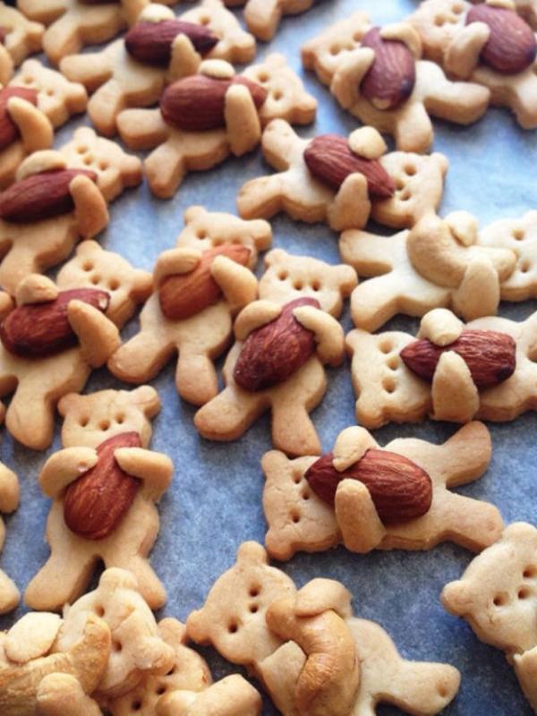 Cookies teddy bear. (Via: flickr.com)