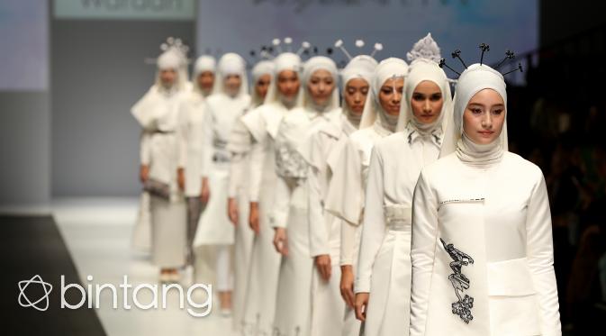 Ini menjadi kali kedua istri dari Irwansyah ini mengikuti gelaran JFW. (Andy Masela/Bintang.com)