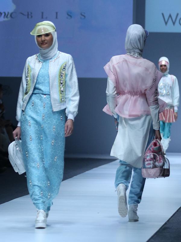 Karya Dian Pelangi di Jakarta Fashion Week 2016