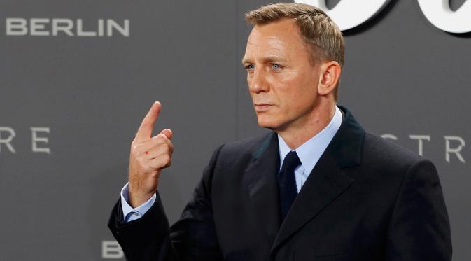 Pemeran James Bond 007, Daniel Craig. (REUTERS/Fabrizio Bensch)