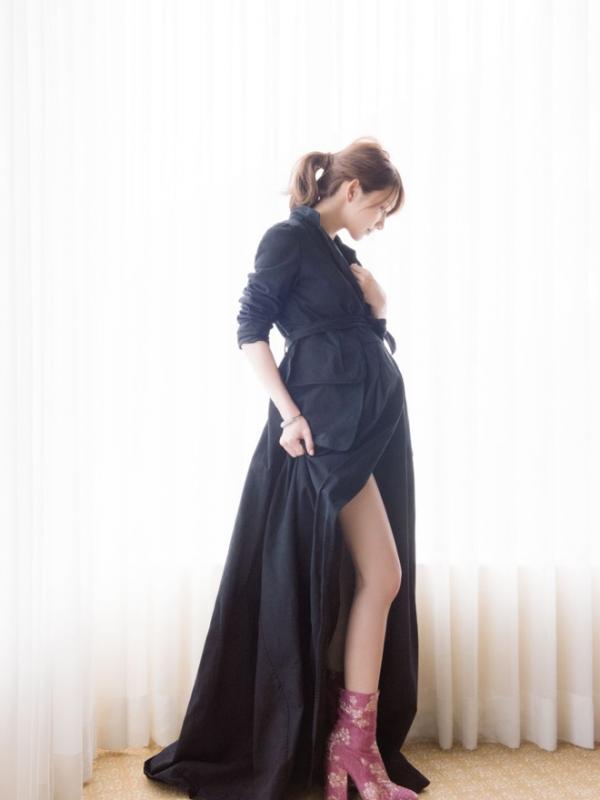 Penyanyi Maki Goto memamerkan fotonya saat hamil. (Tokyo Hive)