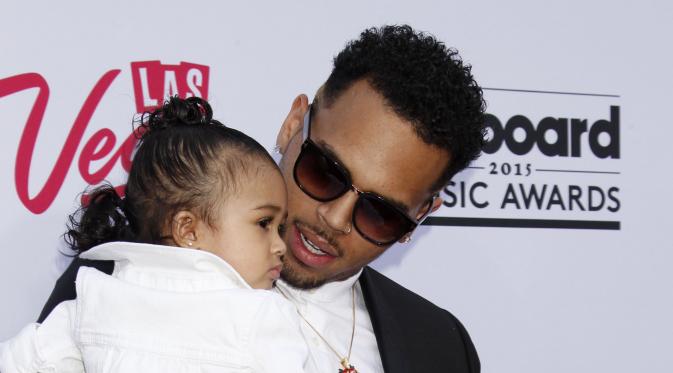 Chris Brown dan Royalty (Bintang/EPA)