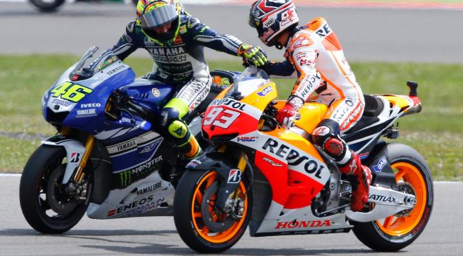 Berkat Rossi dan Marquez MotoGP Valencia 2015 Makin Sengit | via: i.ytimg.com