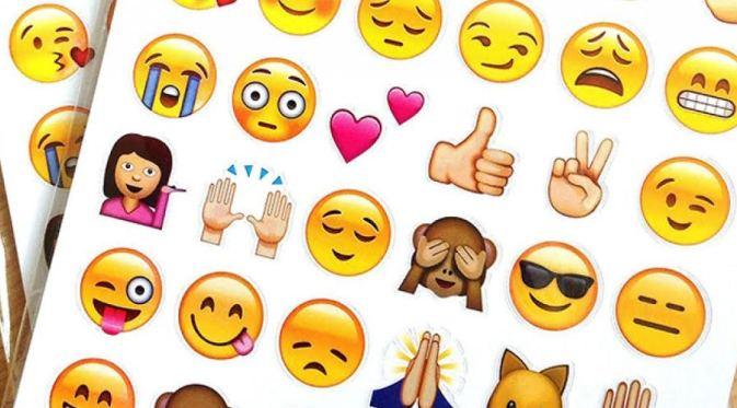 Emoji bisa menjadi perwakilan untuk mengungkapkan perasaan. Tapi salah menggunakan emoji bisa menimbulkan banyak akibat.