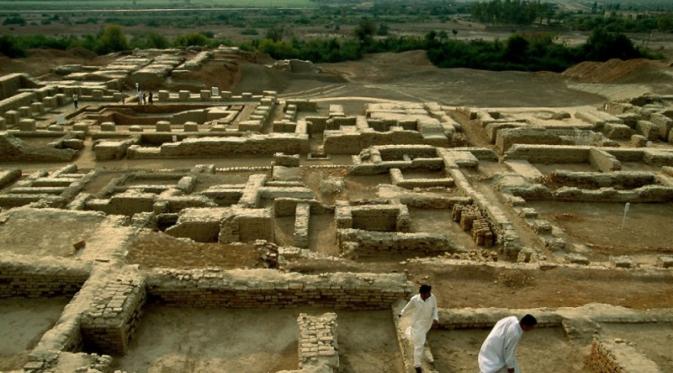 Mohenjo-daro (Gundukan Kematian), Pakistan | via: brightside.me