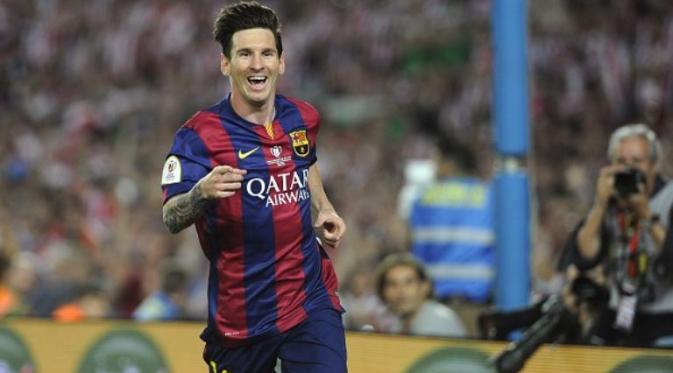 Penyerang Barcelona, Lionel Messi, merayakan gol ke gawang Athletic Bilbao pada final Copa del Rey 2015 di Camp Nou, Barcelona, 30 Mei 2015. Gol Messi menjadi salah satu nomine FIFA Puskas Award 2015. (AFP PHOTO/ Ander Gillenea)