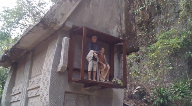 Kuburan Batu di Kete Kesu Toraja Utara,Sulawesi Selatan. (Liputan6.com/Eka Hakim)