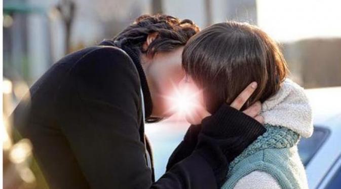 Adegan ciuman Lee Min Ho dalam drama Boys Before Flowers.