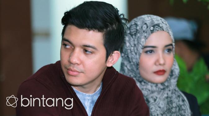 Irwansyah dan Zaskia Sungkar. (Galih W. Satria/Bintang.com)