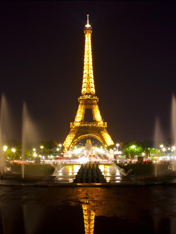 3 Fakta Kota Paris yang Bikin Masyarakat Dunia Jatuh Cinta | via: touristrack.com