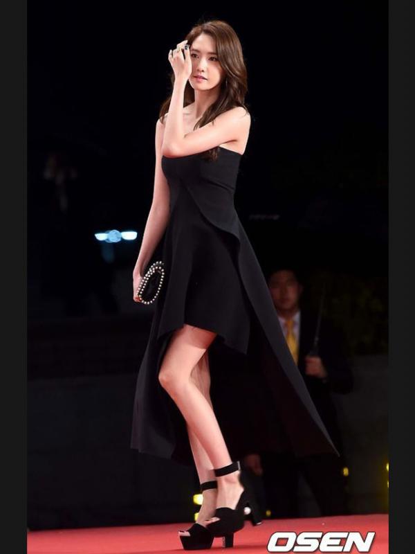 Yoona SNSD (via koreaboo.com)