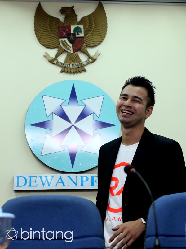 Ayah satu anak ini pun mengakui jika keberadaannya saat ini merupakan juga kontribusi dari wartawan. Ia menegaskan bahwa ia sama sekali tidak memiliki niat untuk merendahkan profesi wartawan. (Andu Masela/Bintang.com)