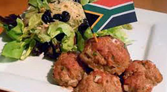 Frikkadels (South African meat balls). | via: lifehack.org