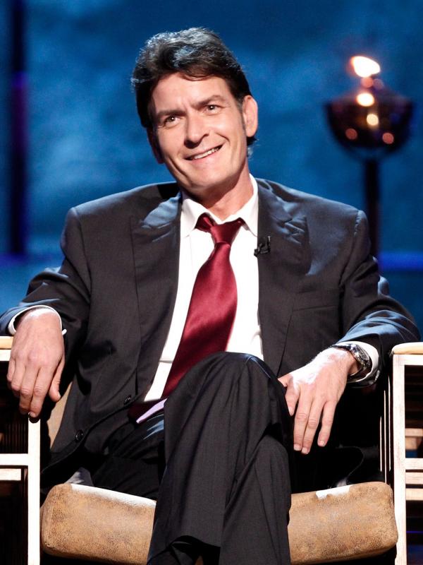 Charlie Sheen saat menghadiri acara Comedy Central Roast Charlie Sheen di Sony Studios, Los Angeles, AS. (10/9/2011). (AFP Photo/ Christopher Polk)