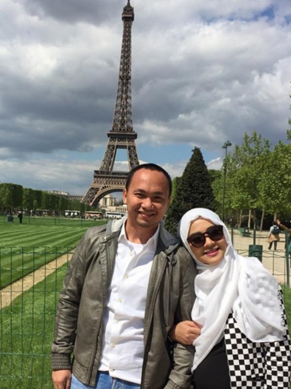 Nuri Maulida menikah dengan Pandu Kesuma Dewangsa yang merupakan pengusaha di bidang tambang dan kontraktor sekaligus anggota DPRD Lampung.  Setelah menikah mereka pelesir ke Paris, Perancis. (via instagram/@nurimaulida)