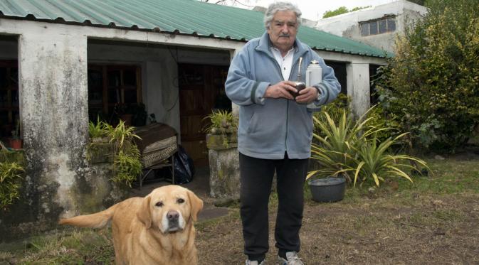 6 Kesederhanaan Mantan Presiden Uruguay yang Harus Kamu | via: independent.co.uk