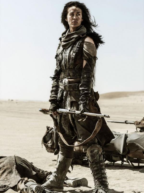 Megan Gale di Mad Max Fury Road sebagai The Valkyrie. (Warner Bros / Hitfix)