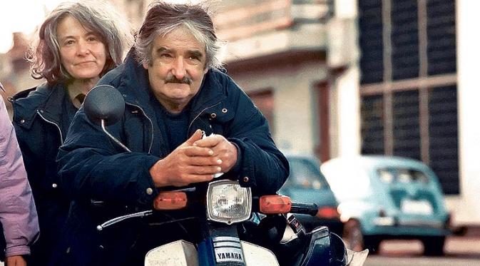 José Mujica dan Lucía Topolansky, senator Uruguay | via: whoami-whoareyou.blogspot.com