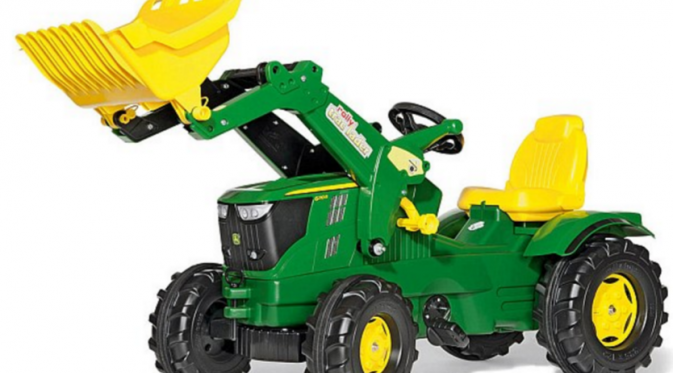 Miniatur traktor mainan baru Pangeran George. (Foto: toysrus)