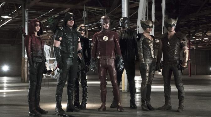 Crossover serial Arrow dan The Flash. (CW / newsarama.com)