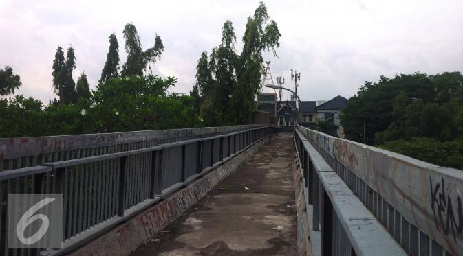 Jembatan Penyebrangan Orang (JPO) Lebak Bulus (Liputan6.com/FX. Richo Pramono)