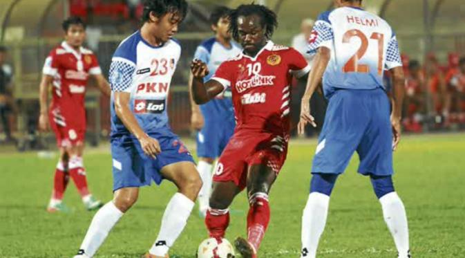 Hamka Hamzah, pindah dari Mitra Kukar ke PKNS Selangor dengan banderol kontrak sensasional. (Istimewa) 