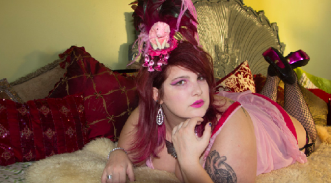 Kitty Stryker, bintang porno asal California, Amerika Serikat. (Foto: thefrisky.com)