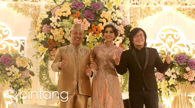 Ari Lasso hadiri resepsi pernikahan Winny Charita dengan Kapolda Kalimantan Selatan